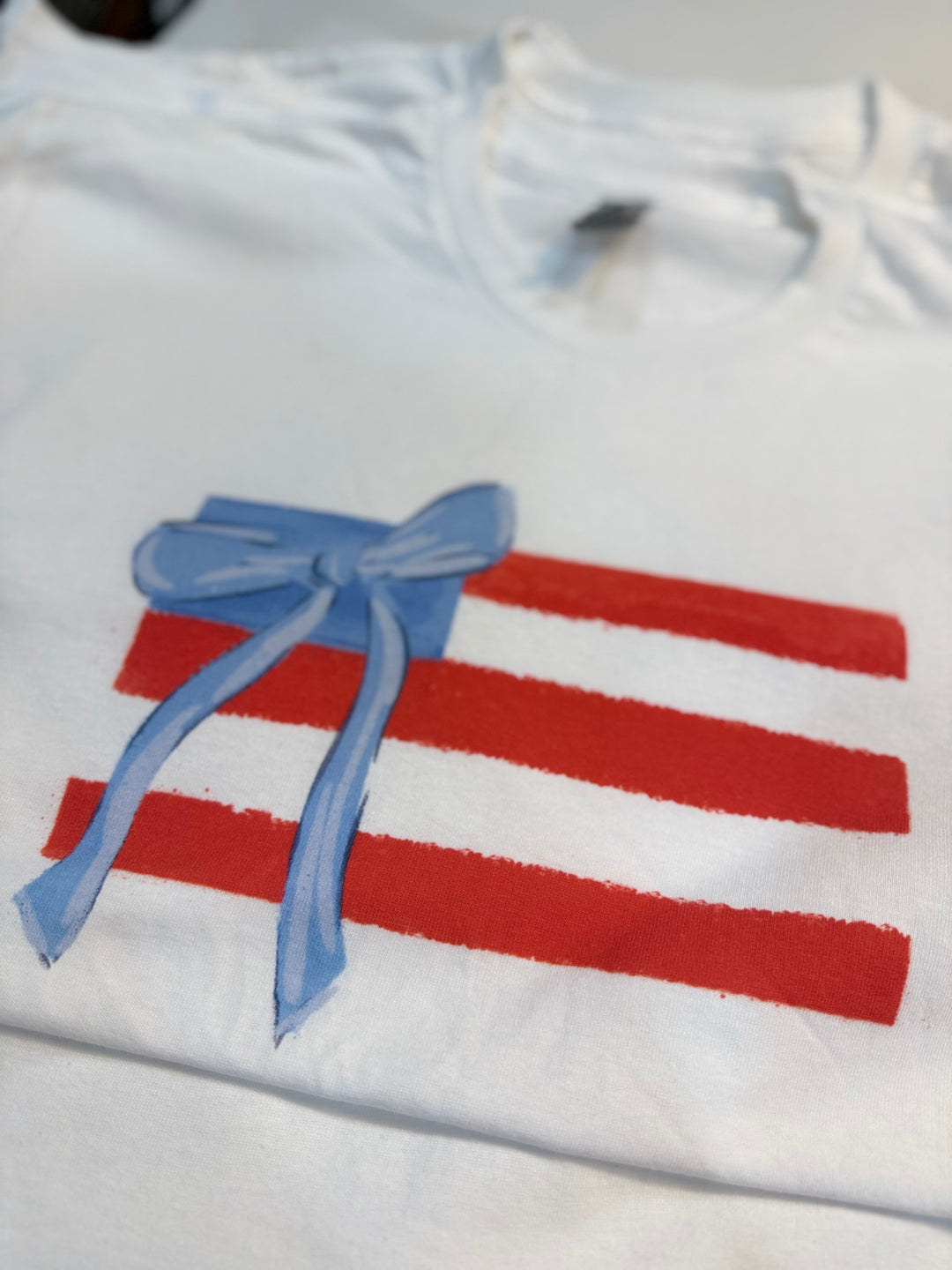LIBERTY & BOWS - Comfort Colors Tee